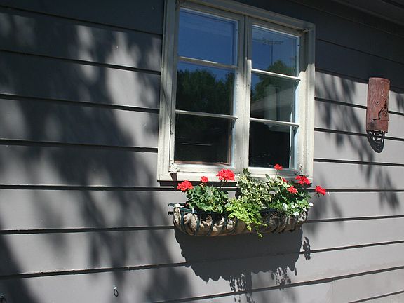 5th image of 1220 Avenue L