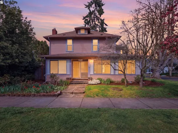 446 E St, Springfield, OR 97477