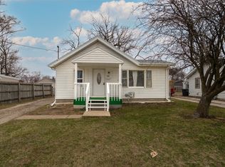 1323 Bundy St, Des Moines, IA 50315