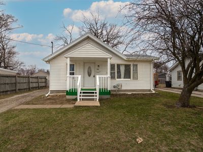 1323 Bundy St, Des Moines, IA, 50315