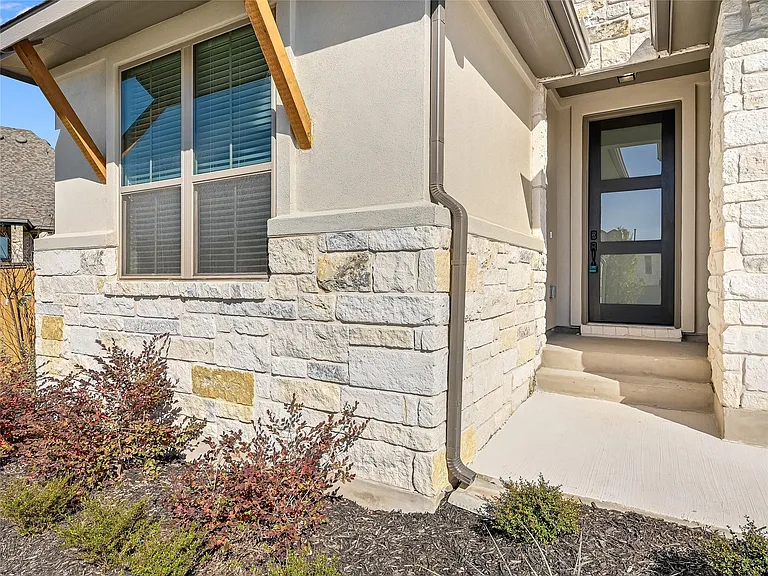 145 Bald Eagle Ln — Photo 3