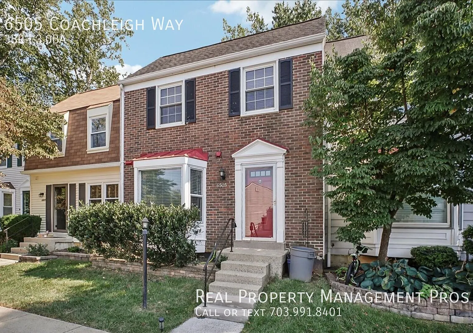Walk To The Metro 3 Bedroom Townhome That Backs To Trees — Photo 1