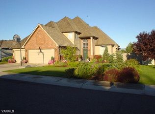 406 S 70th Ave, Yakima, WA 98908