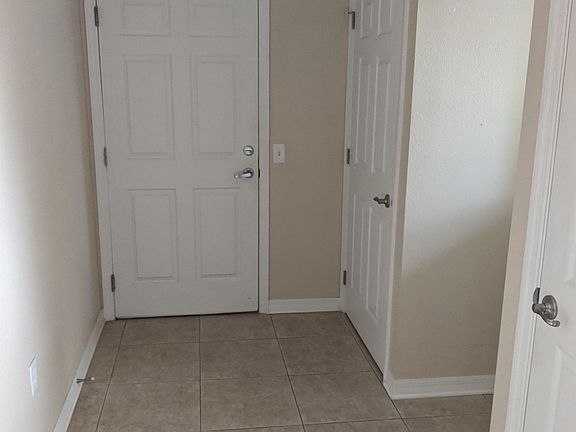 4th image of 6149 N Imperial Pt