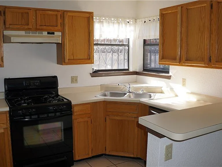 11549 Kristy Weaver Dr — Photo 9