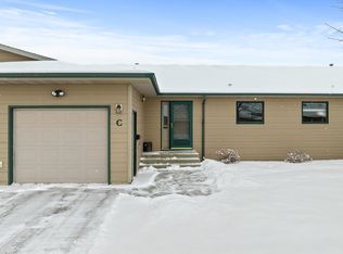 824 35th Ave SW APT C, Minot, ND 58701
