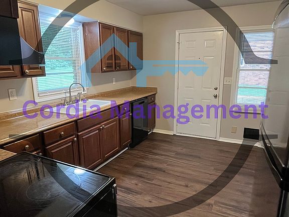 2nd image of 1917 Janet Ln