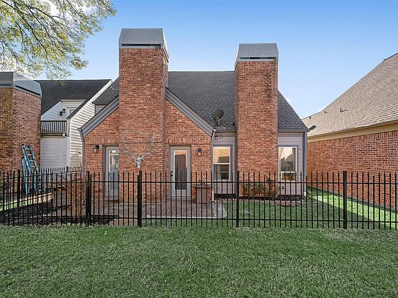 3rd image of 7671 Ameswood Rd