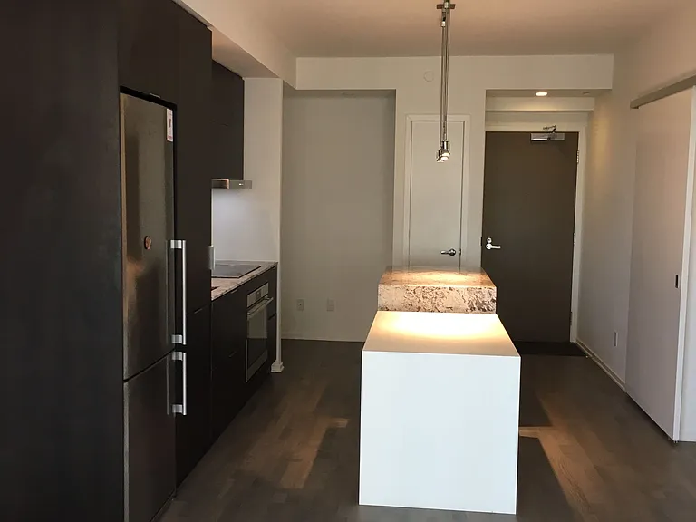 1 Bloor St E #1911 — Photo 8