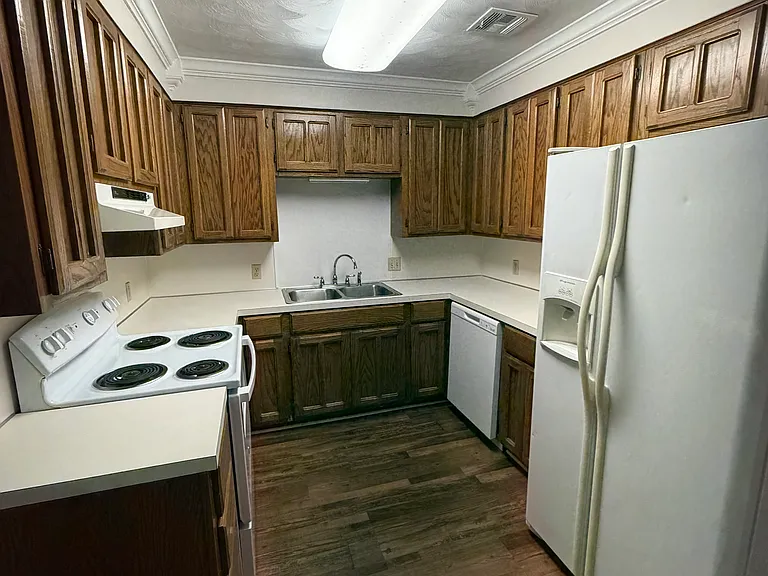 Kitchen comes with refrigerator, stove and dishwasher