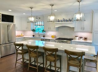 3509 Ridge Top Ct, Louisville, KY 40241