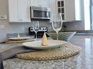 10-18 Merrymount Rd #302, Quincy, MA 02169