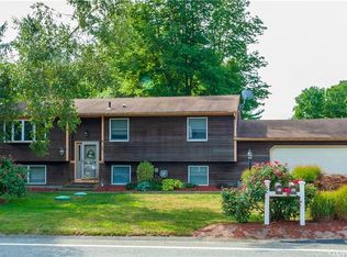 91 Gervais St, Coventry, RI 02816