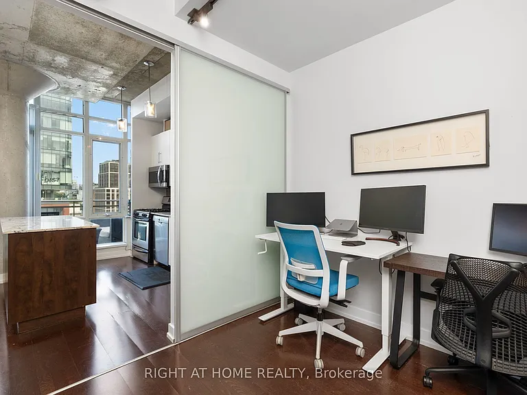 66 Portland St #Penthouse 805 — Photo 17