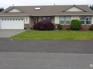 1148 Central Dr, Camano Island, WA 98282