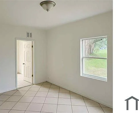 3 bed, 1000 sqft, $1,850 — Photo 4