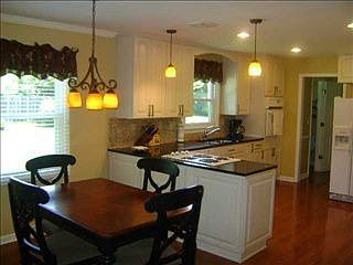3rd image of 6375 Kingswood Dr