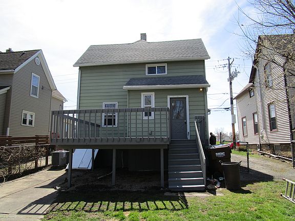 3rd image of 130 1st St