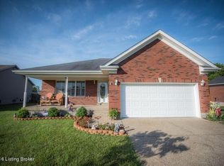 517 Forest Ridge Dr, Mount Washington, KY 40047