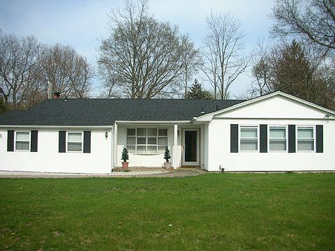 1st image of 15 Dumond Pl