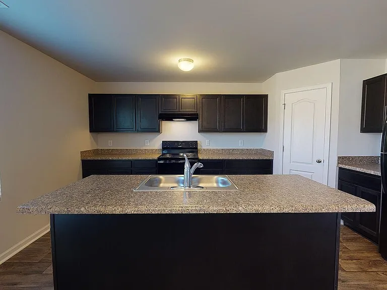 129 Maple Tree Ln — Photo 12