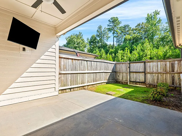 520 Grey Oak Cir — Photo 12
