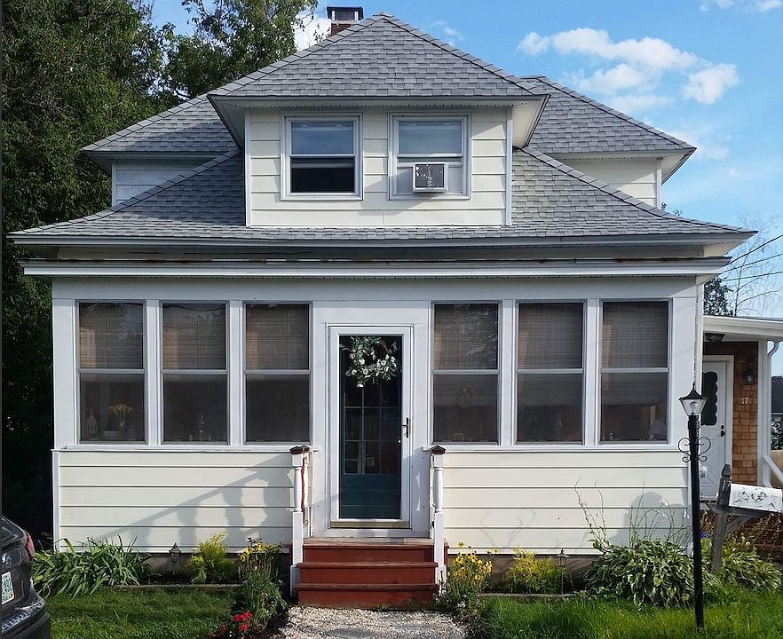 1st image of 17 Chesley Ave