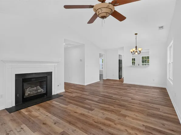 165 Ashewood Commons Dr, Columbia, SC 29209