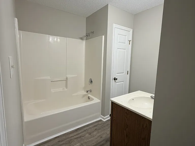 3209 Deer Path Cir — Photo 11