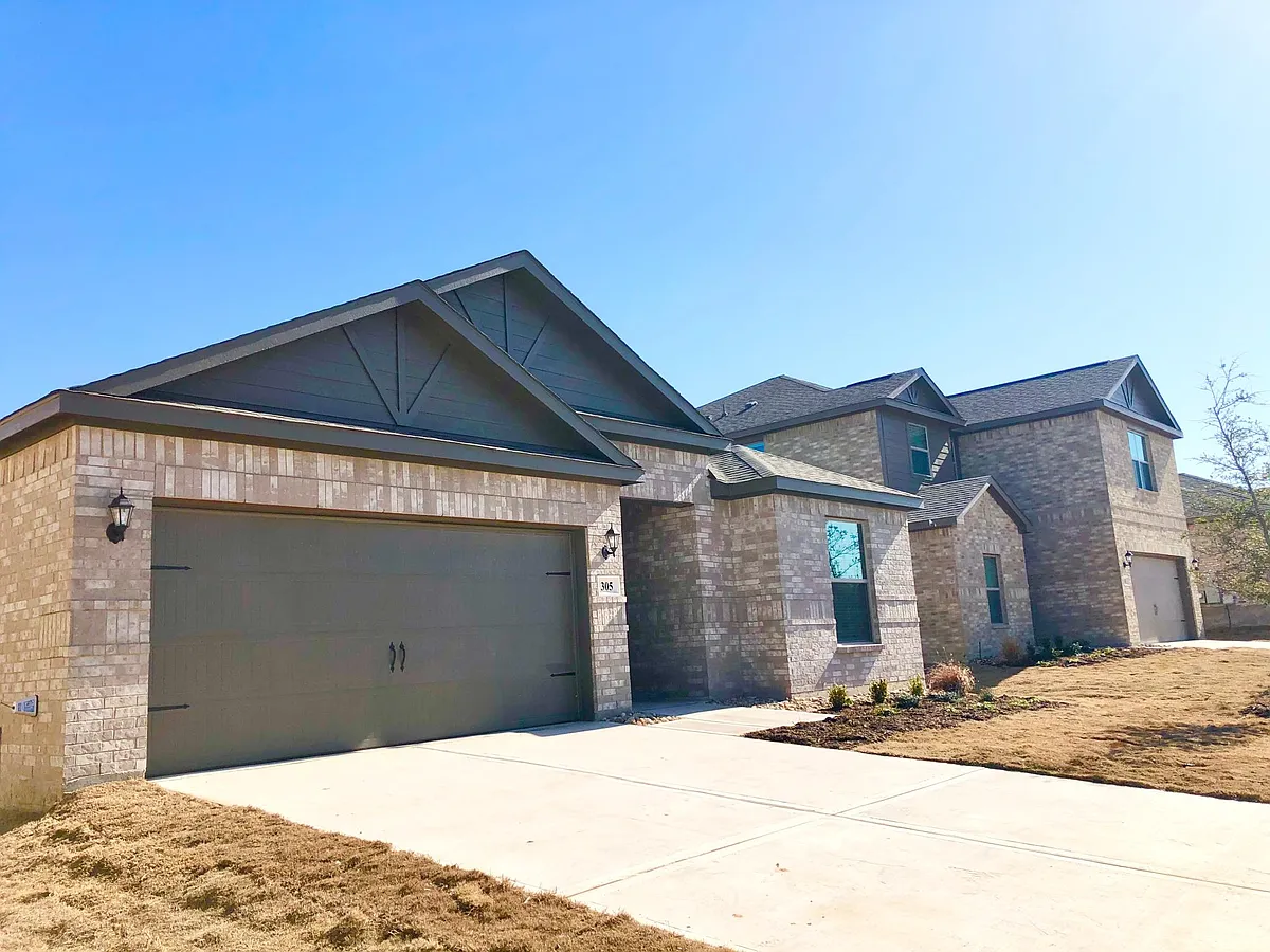 Building Photo - 305 Turquoise Ln