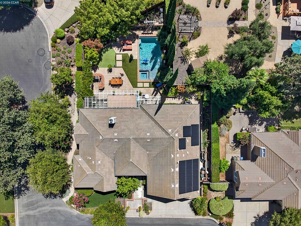1st image of 4 Pardi Ln