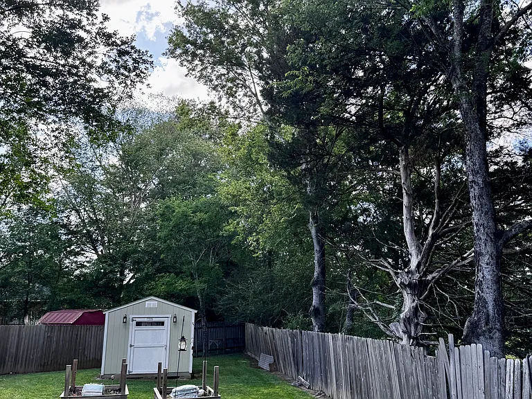 602 Huntington Dr — Photo 15