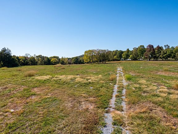 3rd image of 499 Turney Rd