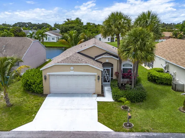 72 Paxford Lane, Boynton Beach, FL 33426