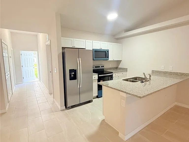 1101 Harold Ave S — Photo 2