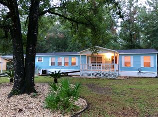 38 Tubbs Ln, Freeport, FL 32439