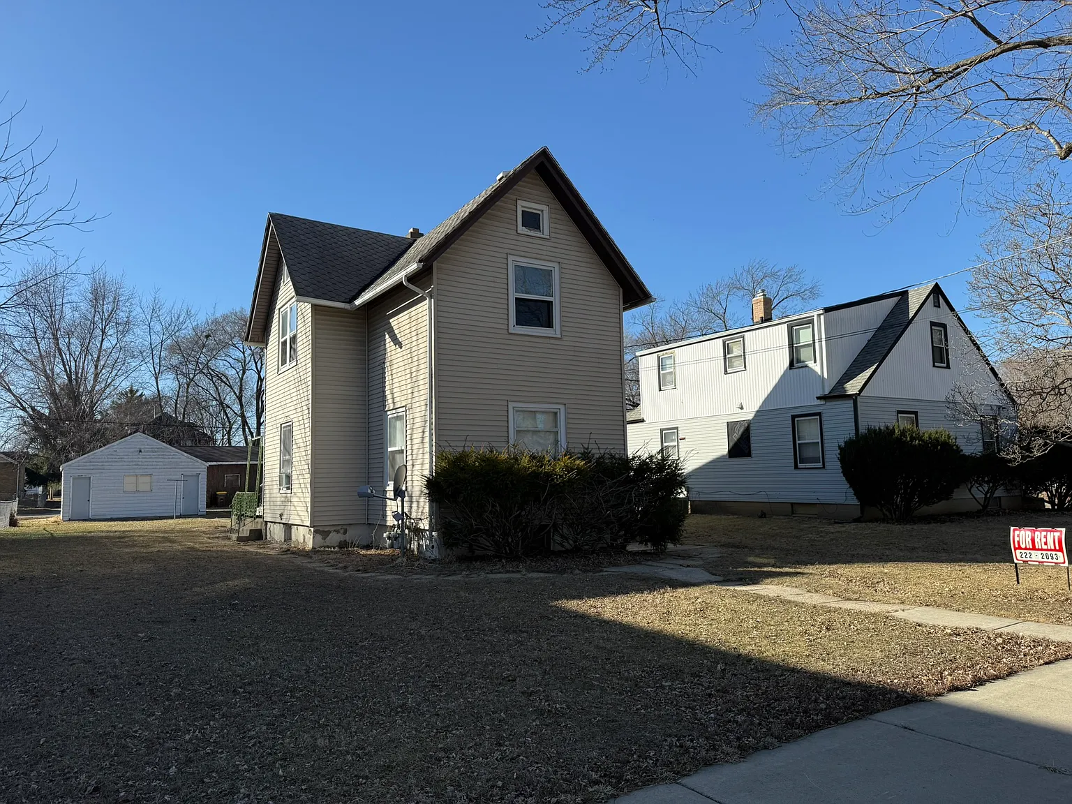2 bed, 850 sqft, $950 — Photo 2