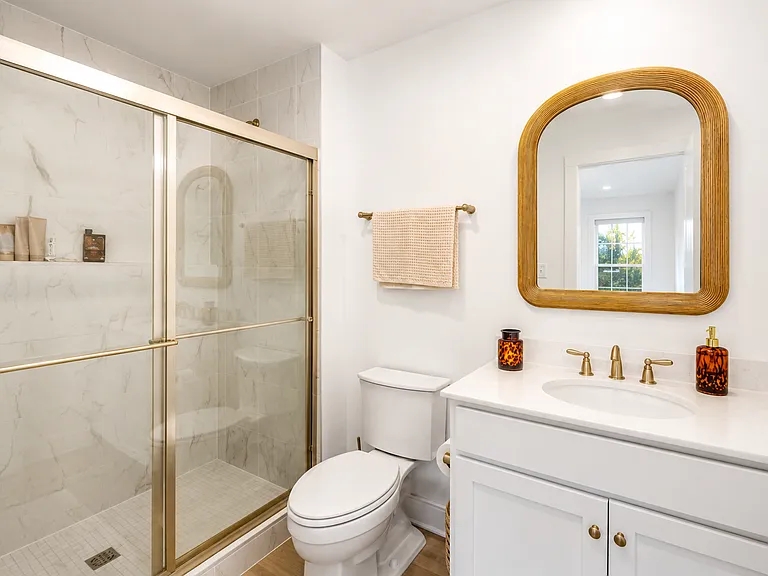 800 Gillian Ln #800 — Photo 18