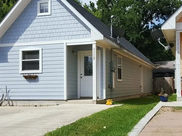 1112 Jones St, San Marcos, TX 78666