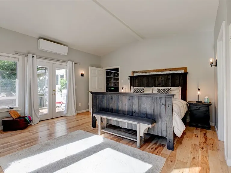 20600 NW Kings Grade Rd — Photo 23