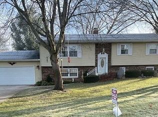 134 Westview Ct, Argos, IN 46501