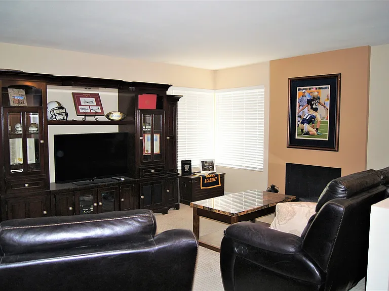10756 Sayers Ct — Photo 3