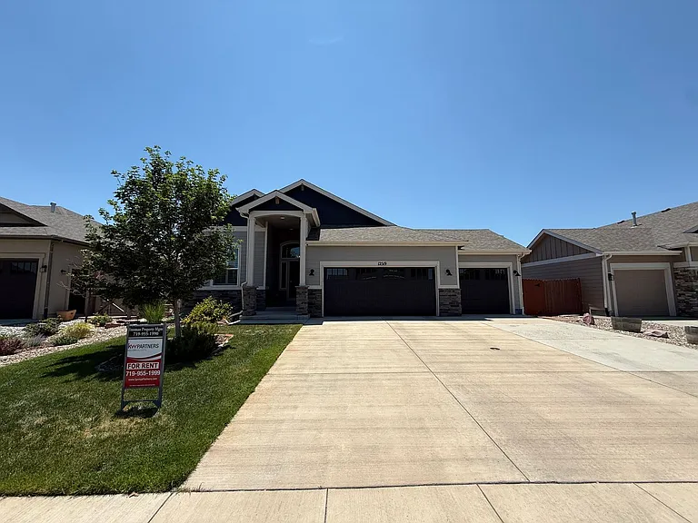 12519 Mount Lindsey Dr — Photo 3