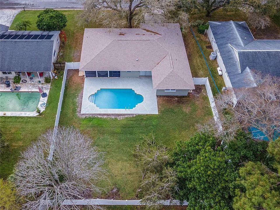 1st image of 1220 Royal Oak Dr