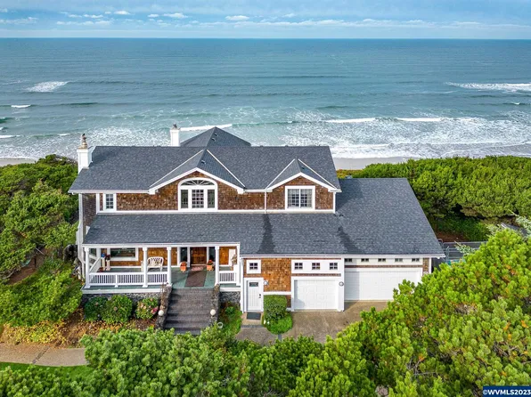 11960 NW Short St, Seal Rock, OR 97376