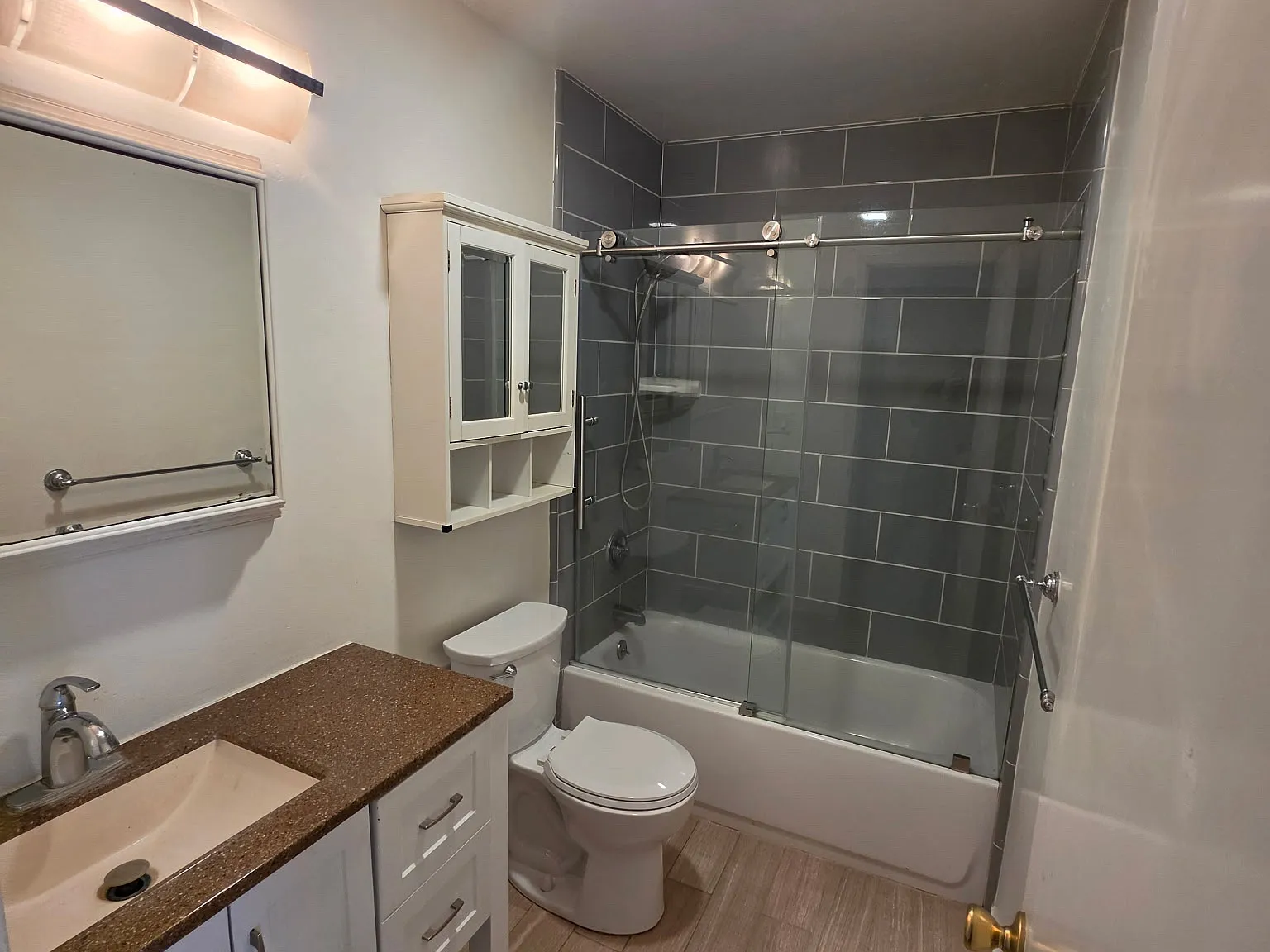 1 bed, $2,500 — Photo 2