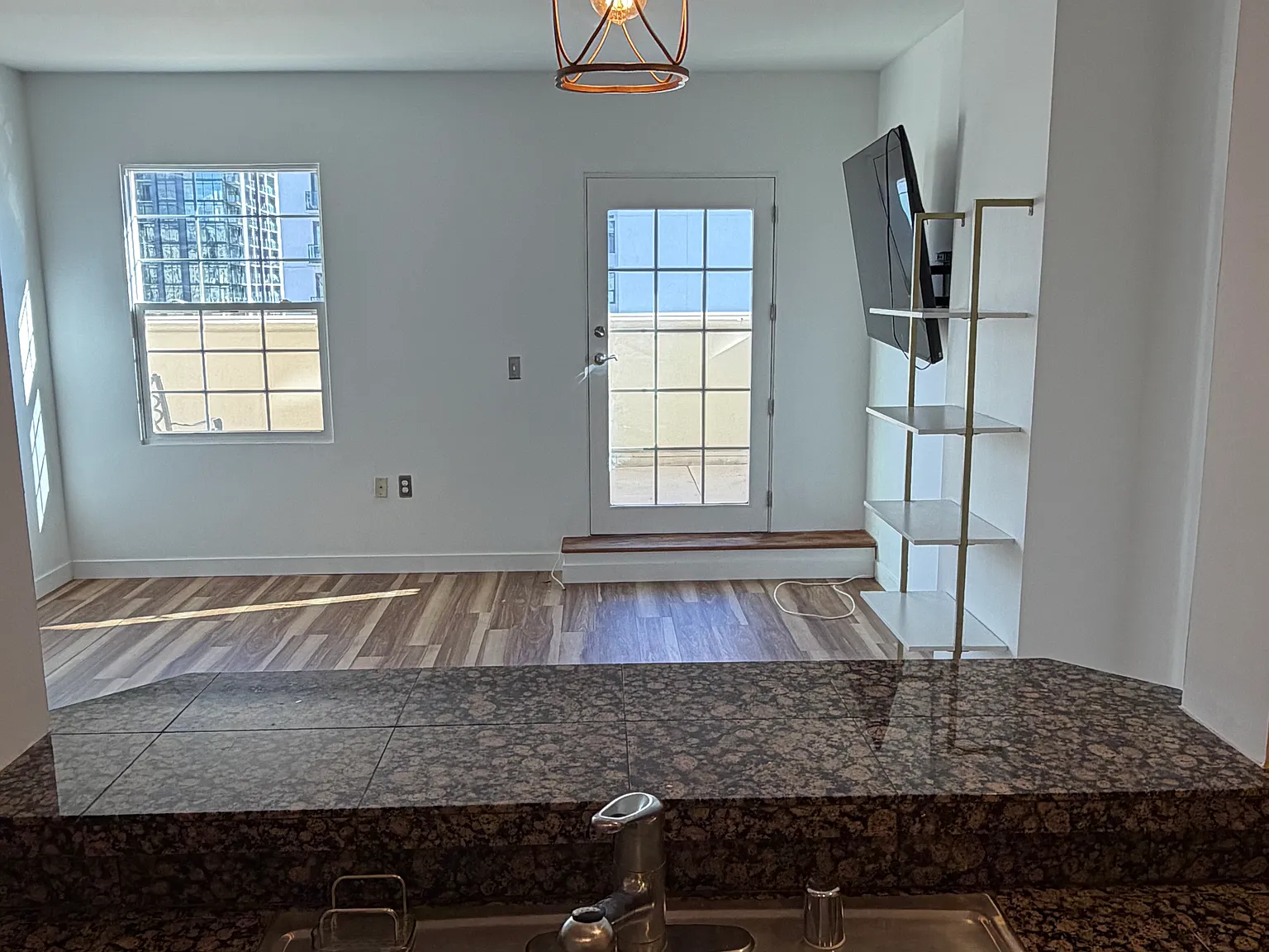 300 W 11th Ave — Photo 3