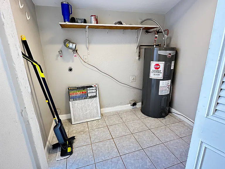 2838 E Beck Ln #3 — Photo 25