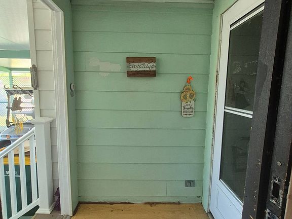 2nd image of 3021 Myakka River Rd