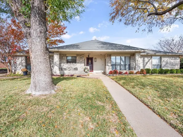 2437 Chestnut Way, Bedford, TX 76022